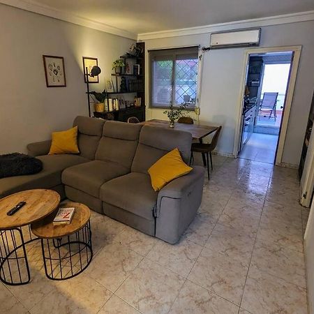 Acogedor Apartamento Y Parking Madrid Kültér fotó