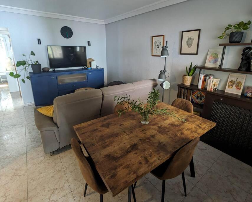 Acogedor Apartamento Y Parking Madrid Kültér fotó